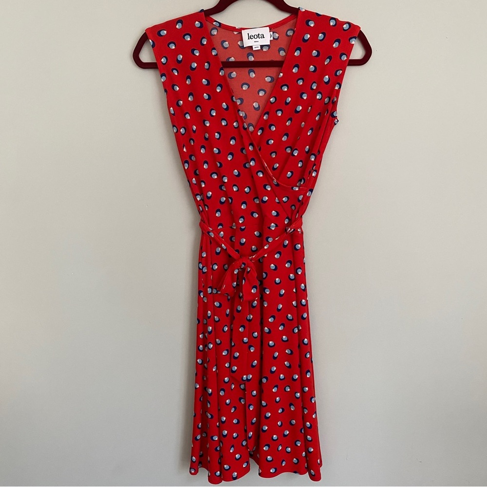 Leota Finnley Red/Orange & Blue Dot Geometric Faux Wrap Dress Size Petite Medium